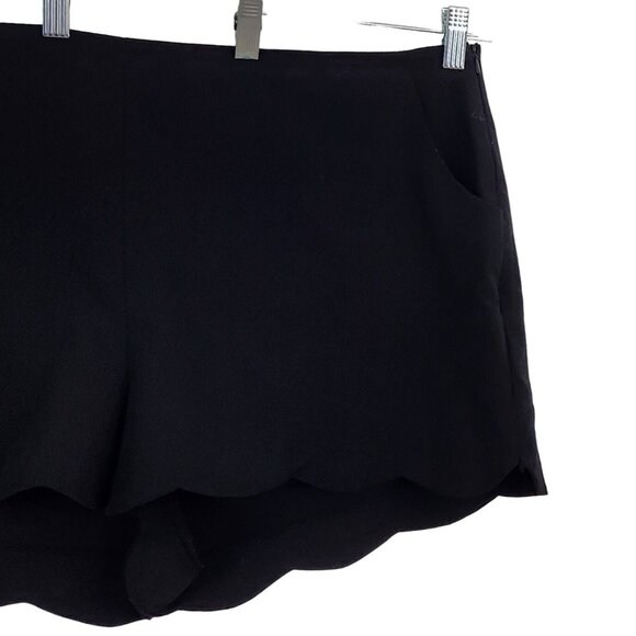 ASOS Shorts Women's Plus Size 18 High Rise Scallop Hem‎ Side Zip Black - Picture 3 of 8